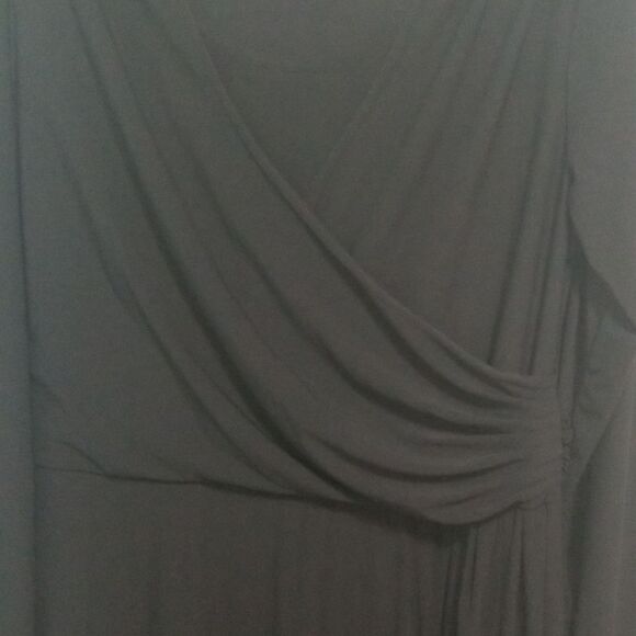 Serengeti modest, minimalist black mid length dress. Size XL. - Picture 4 of 5